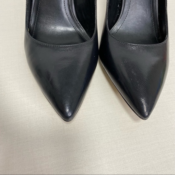 BCBGeneration Black Leather Pump - Size 9 - Picture 4 of 9